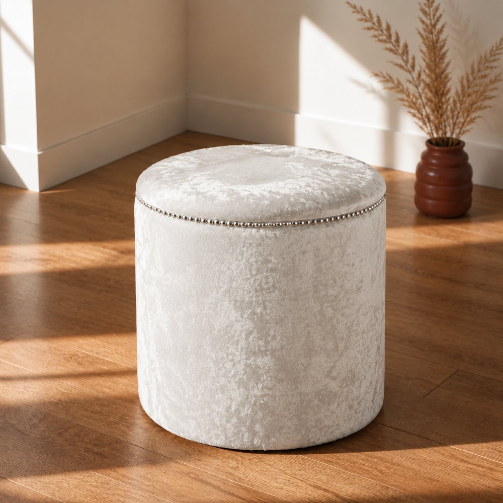 Snowdrop Tufted Velvet Pouffe | Eleva regenerated |01