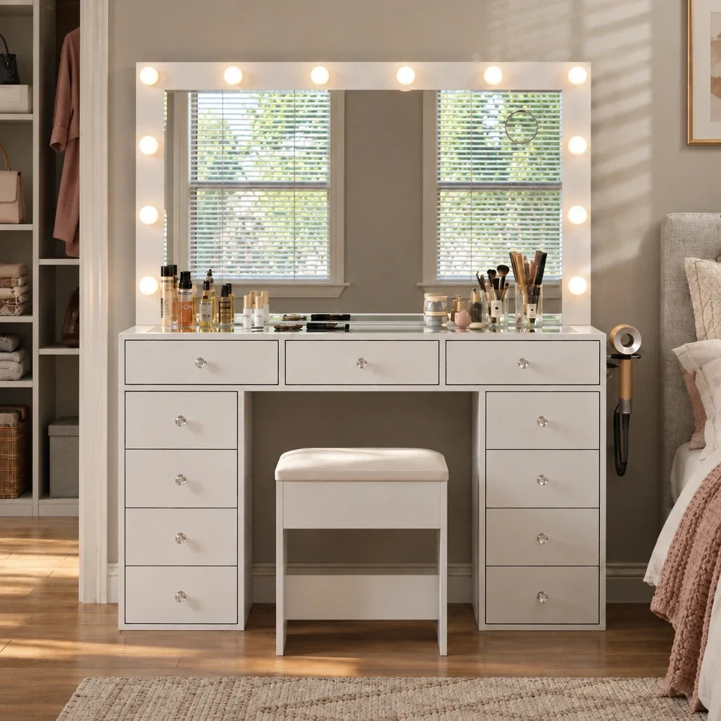 Viola Hollywood dressing table, front view